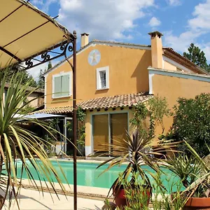 Les Moineaux Bed & Breakfast